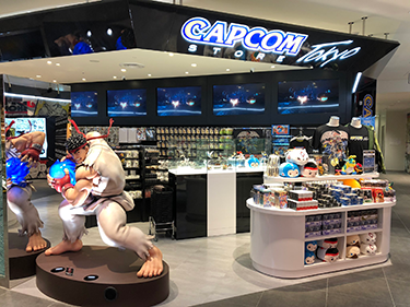 首家“CAPCOM STORE TOKYO”展示店在东京开张，销售以知名游戏及角色为主题的商品。